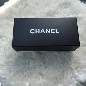 CHANEL | Accessories | Authentic Chanel Faux Leather Caviar  display picture 2